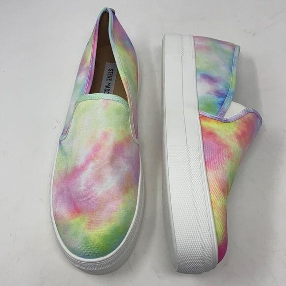 STEVE MADDEN Toshe Tie Dye Platform Sneakers - Picture 5 of 8